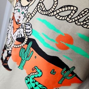 NWT Threadless Hillary‎ White Rabbit Size Large